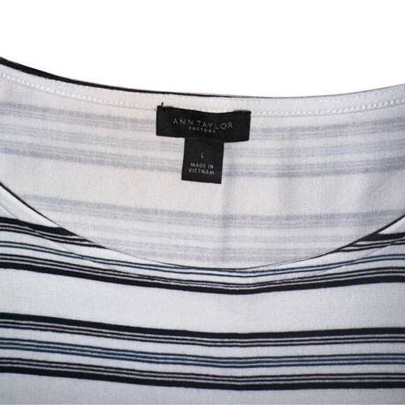 Ann Taylor Women's Striped Blouse Size Large - Picture 4 of 6
